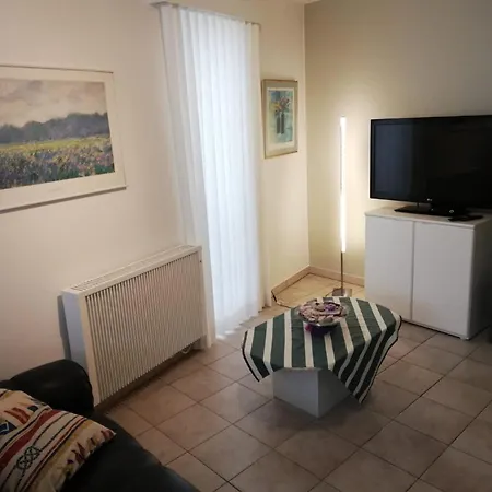 Apartment Virginie 2 *